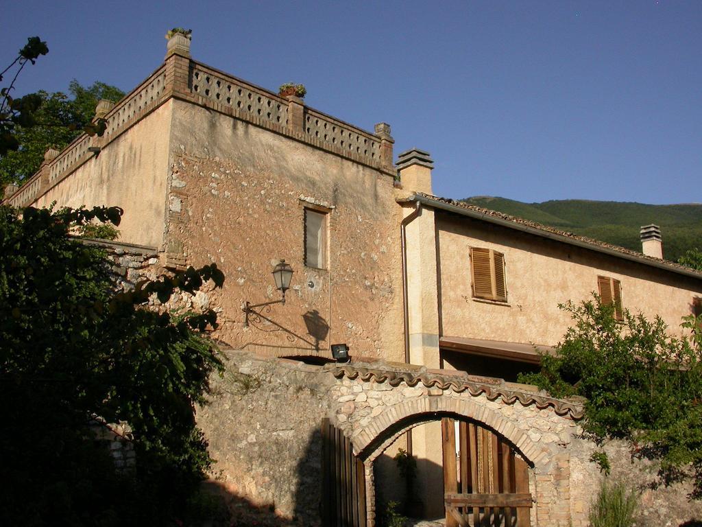 Agriturismo I Mandorli Trevi Ngoại thất bức ảnh